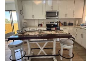 6475 W Oakland Park Boulevard 401, Lauderhill