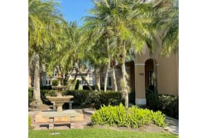 152 Legendary Circle, Palm Beach Gardens