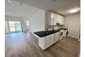 2040 Greenview Shores Boulevard 214, Wellington