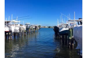 110 Yacht Club Way 105, Hypoluxo