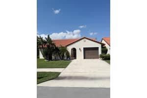 11 Capitol Court, Deerfield Beach