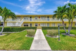 110 E Sheffield E, West Palm Beach