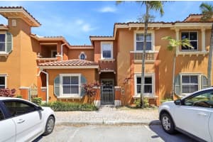 5825 Siena Lane, Hollywood