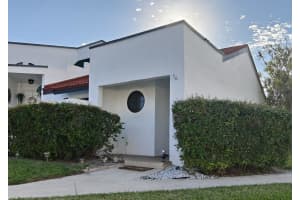 385 Nw 36th Avenue, Deerfield Beach