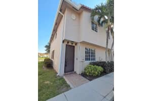 4207 Napoli Lake Drive, West Palm Beach