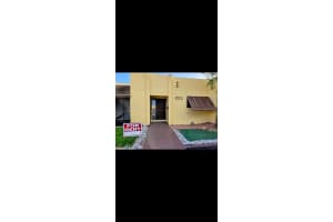 220 Nw 43rd Court, Deerfield Beach
