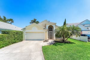 29 Swallow Drive, Boynton Beach