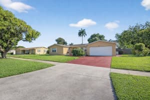 1827 Pinehurst Drive, West Palm Beach