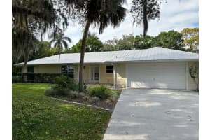 6826 Sw Chase Court, Stuart