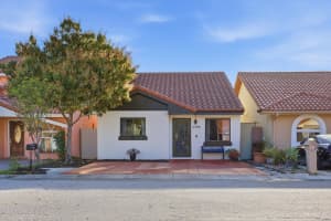 5465 W 27th Lane, Hialeah