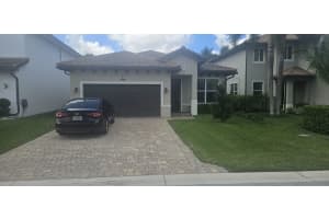 6837 Langdon Way, Greenacres