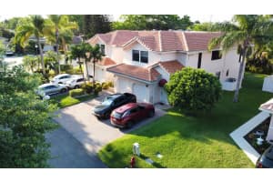 8705 V�a Giula 4, Boca Raton