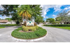 3226 S Carambola Cir S S, Coconut Creek