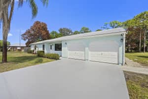 2225 Se Flanders Road, Port St. Lucie, Fl 34952, Port Saint Lucie