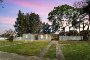 188 Se Naranja Avenue, Port St. Lucie, Fl 34983, Port Saint Lucie