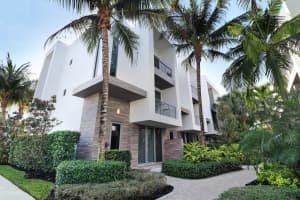 4033 Nw 17th Way, Boca Raton