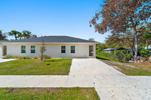 3003 Se Fairmont Street, Stuart