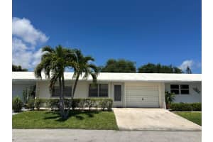 728 Ridge Road 31, Lantana