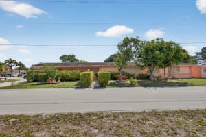 184 Sw 2nd Court, Deerfield Beach