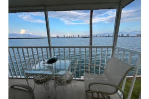 101 Doolen Court 305, North Palm Beach