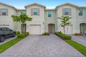 4370 Pond Lily Lane, Lake Worth