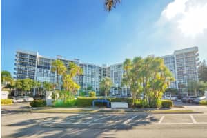 1000 Parkview Drive Unit 306, Hallandale Beach