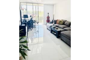 111 Royal Pk Drive, Oakland Park 111 Royal Pk Drive, Oakland Park