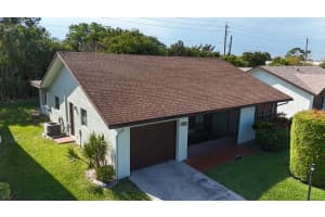 6329 Tall Cypress Circle, Greenacres