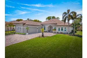 523 Sw Squire Johns Lane, Palm City
