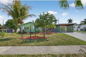 6382 Royal Palm Boulevard 6382, Margate