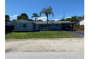 2751 Ne 26th Terrace, Boca Raton