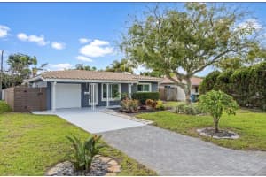 4710 Ne 3rd Terrace, Oakland Park