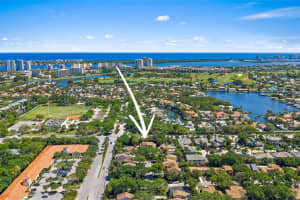 1007 Raintree Lane, Palm Beach Gardens