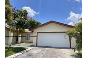 7150 Nw 46th Court, Lauderhill