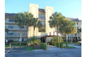 150 Lake Nancy Lane 320, West Palm Beach