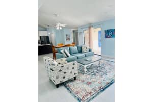 5722 Golden Eagle Circle, Palm Beach Gardens