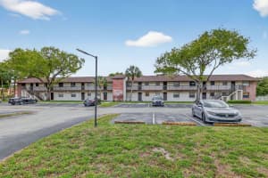 6001 Shakerwood Circle 201, Tamarac