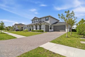 655 Hookline Circle, Loxahatchee