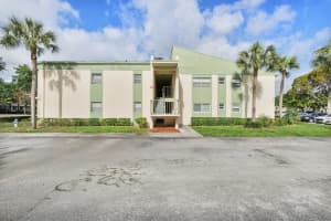 4148 Nw 90th Avenue 201, Coral Springs