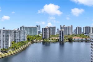 2750 Ne 183rd Street 2202, Aventura