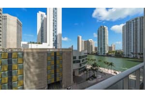 300 S Biscayne Boulevard L-832, Miami