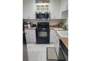 4805 Nw 35th Street Nw 416, Lauderdale Lakes