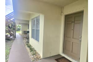 3030 Nw 43rd Terrace 102, Lauderdale Lakes