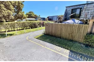 149 Lake Arbor Drive, Palm Springs