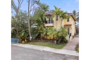 218 N Palmway, Lake Worth Beach