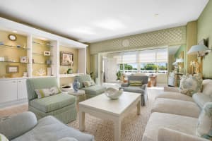 389 S Lake Drive 2d, Palm Beach