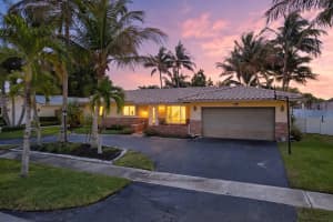 1570 Sw 10th Street, Boca Raton