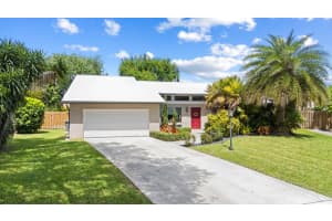 21521 E Hollandaire Dr Drive E, Boca Raton