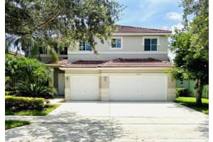 3898 Falcon Ridge Circle, Weston
