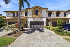 8403 Lakeview Trail, Parkland